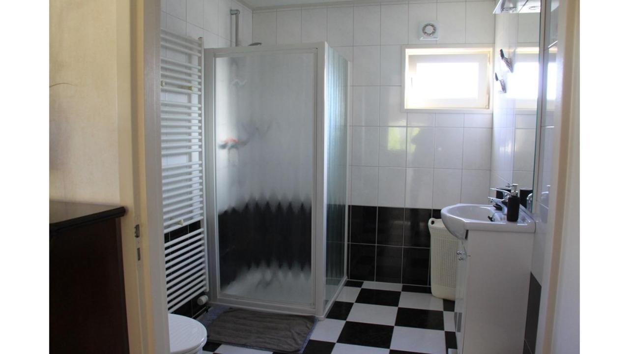 Chalet Buutengeweun, Met Luxe Jacuzzi En Tonsauna Sint Annaland Luaran gambar