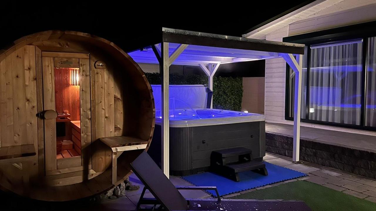 Chalet Buutengeweun, Met Luxe Jacuzzi En Tonsauna Sint Annaland Luaran gambar
