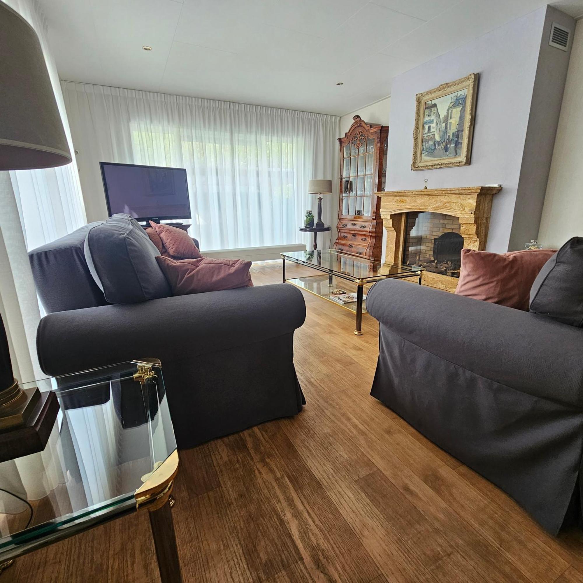 Chalet Buutengeweun, Met Luxe Jacuzzi En Tonsauna Sint Annaland Luaran gambar